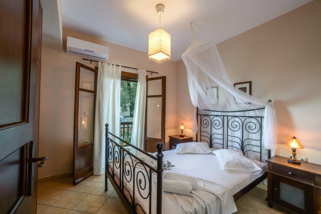 Anna Apartments Lithakia  ภายนอก รูปภาพ