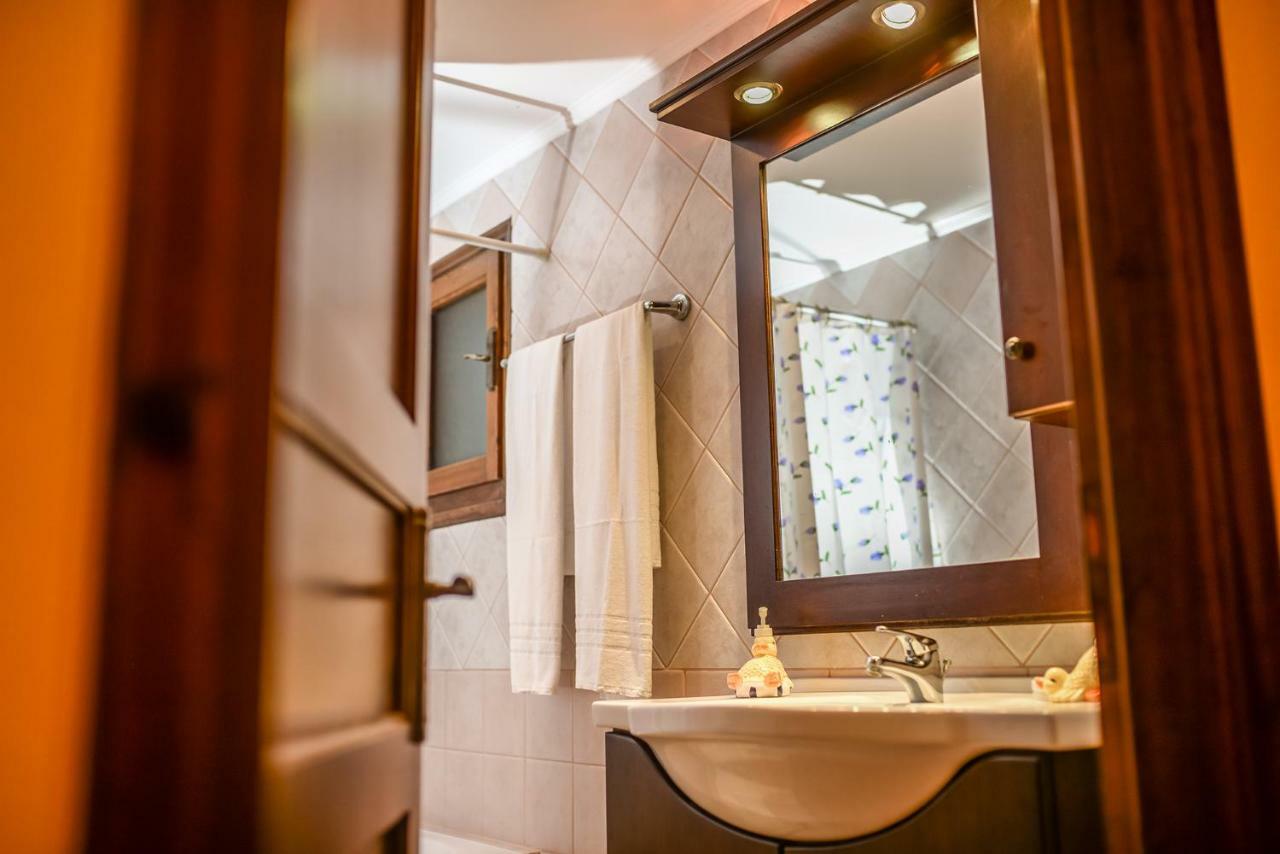 Anna Apartments Lithakia  ภายนอก รูปภาพ